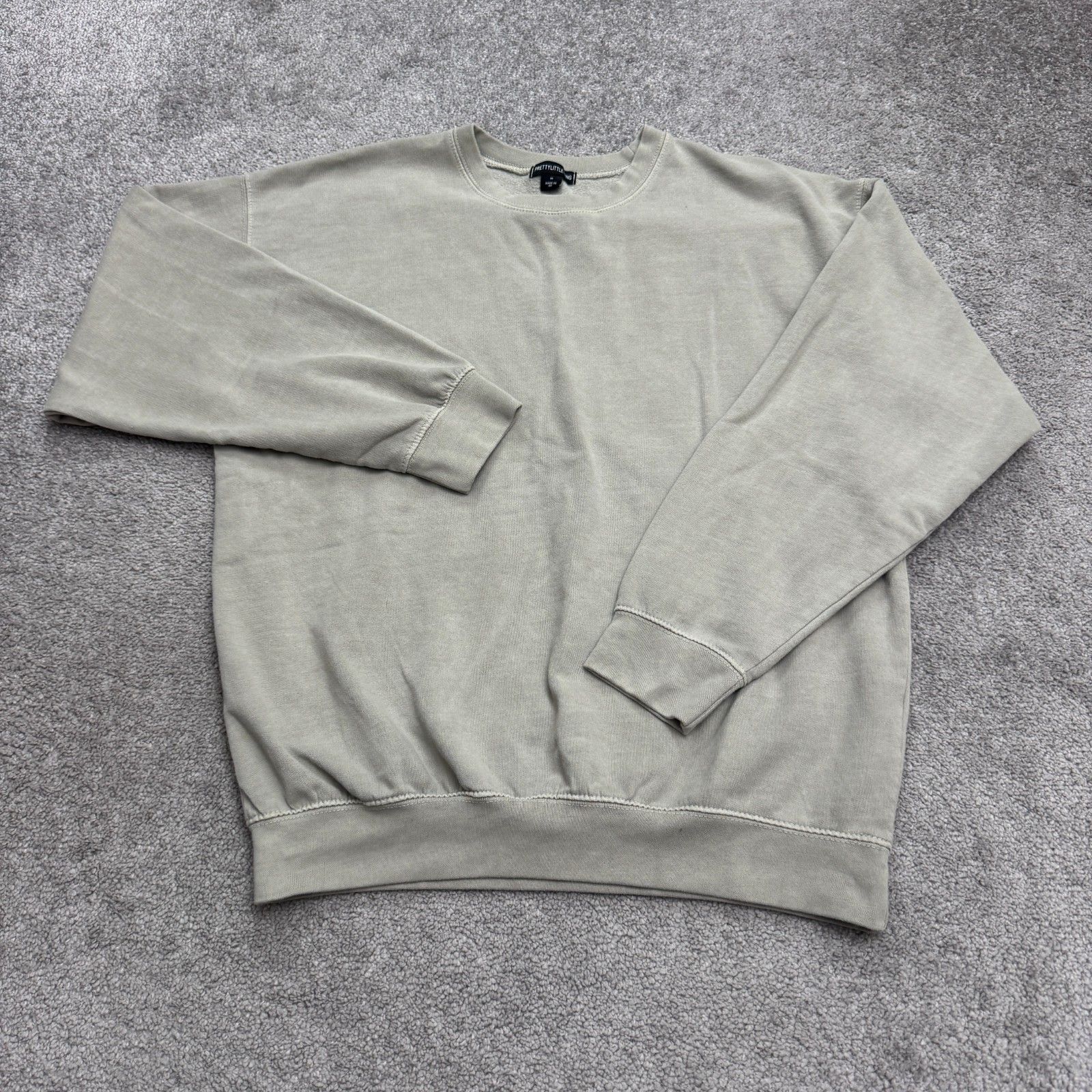 Prettylittlething Graphic Pullover Sweatshirt Mens Medium Sage Green Crew Neck